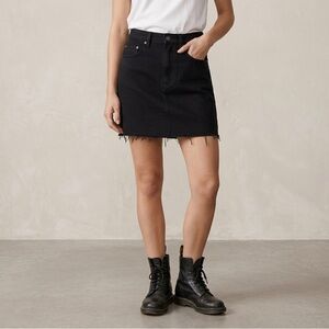 Wilfred Free Aritzia '90s Ricci Raw Hem Denim Mini Skirt - Black - 2